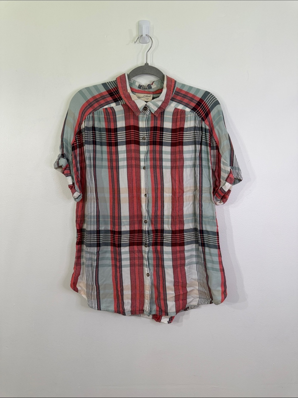 Universal Threads Casual Oversized Button Down Shirt
